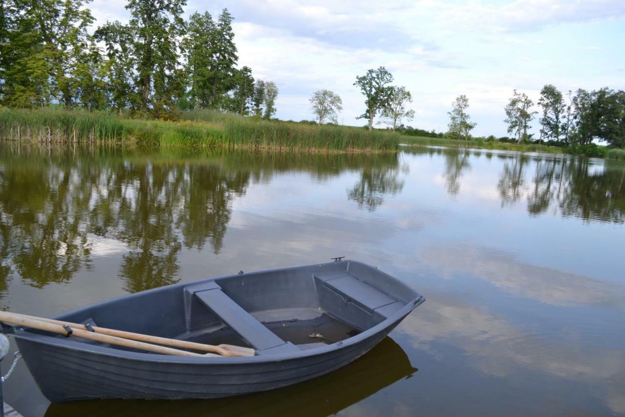 Palac Komierowo Sepolno Krajenskie Экстерьер фото