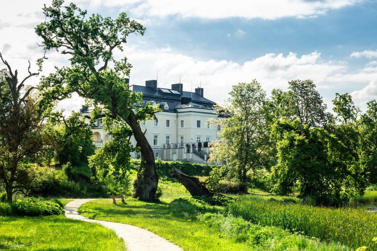 Palac Komierowo Sepolno Krajenskie Экстерьер фото