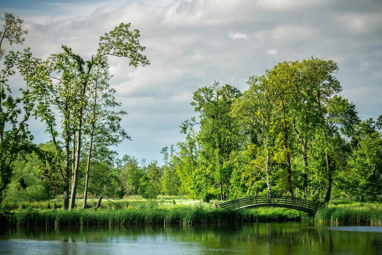 Palac Komierowo Sepolno Krajenskie Экстерьер фото