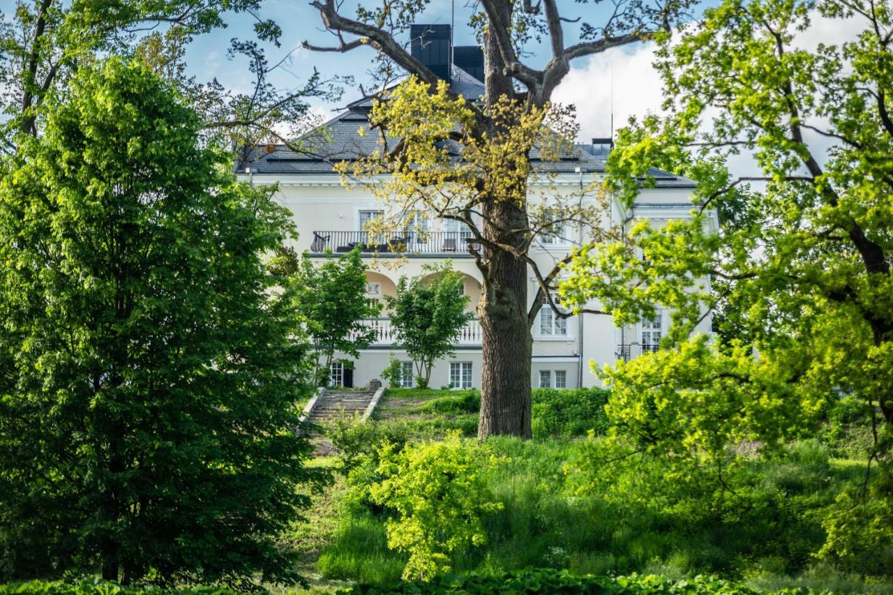 Palac Komierowo Sepolno Krajenskie Экстерьер фото