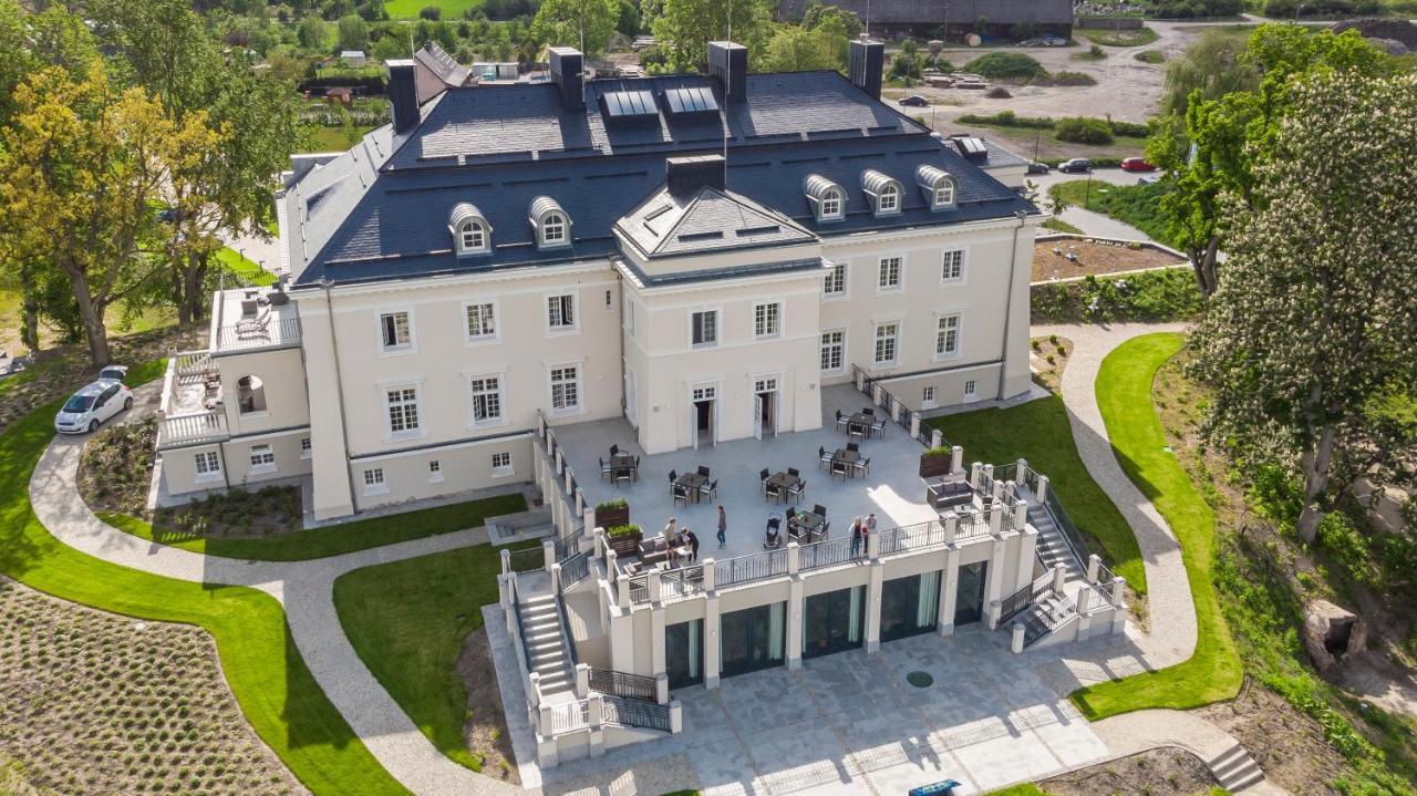 Palac Komierowo Sepolno Krajenskie Экстерьер фото
