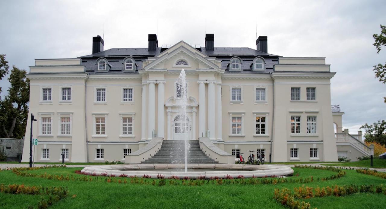 Palac Komierowo Sepolno Krajenskie Экстерьер фото